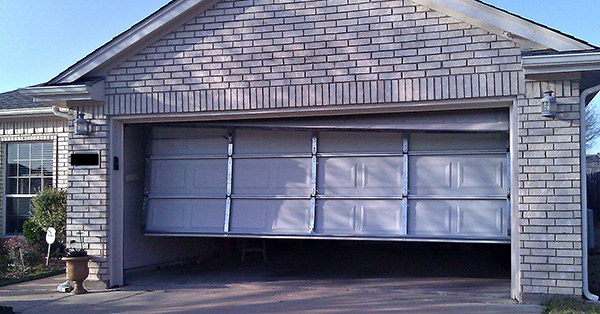 Garage Door Repair Experts in Woodbury, NY